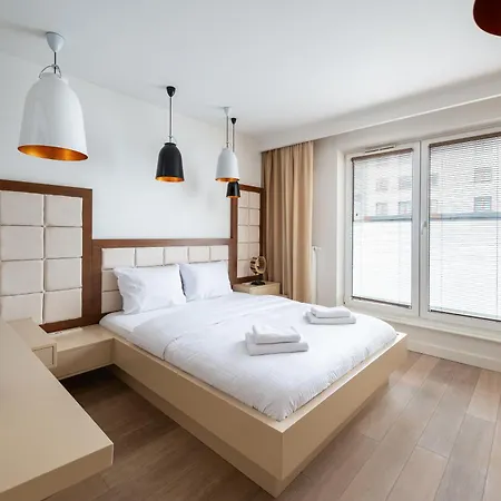 Appartamento Wola Homely & Chic