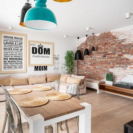 Appartamento Wola Homely & Chic Varsavia